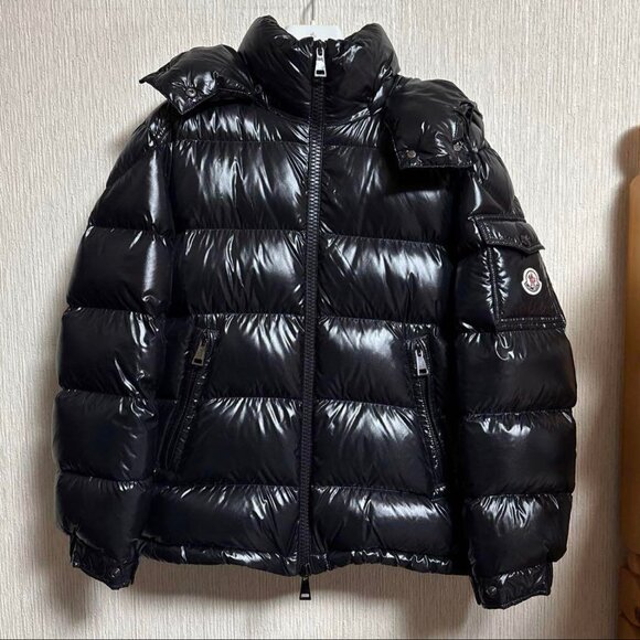 Moncler Maya short  down jacket - Picture 2 of 7